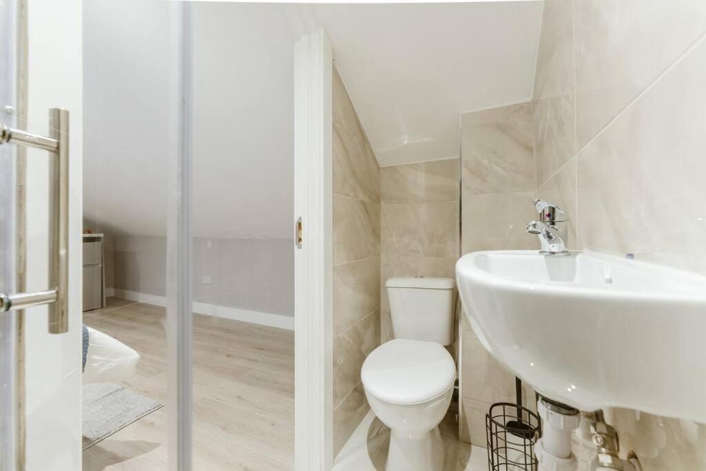 Charming Central London Kitchenette - Your Ideal Stay In The Heart Of The City エクステリア 写真