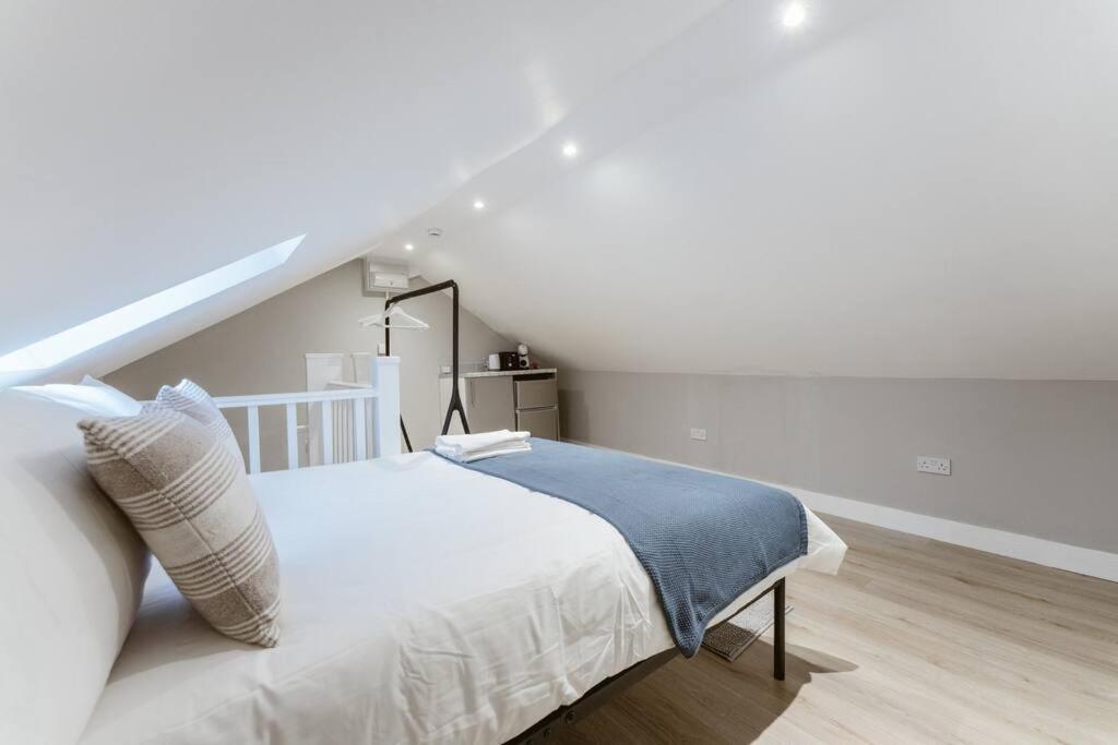 Charming Central London Kitchenette - Your Ideal Stay In The Heart Of The City エクステリア 写真